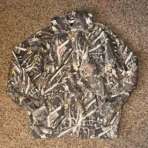 Camo sweatshirt